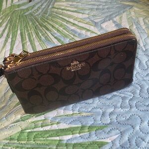 Coach Signature double zip Wristlet Brown